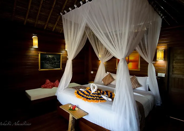 The Jingga 3* Nusa Lembongan